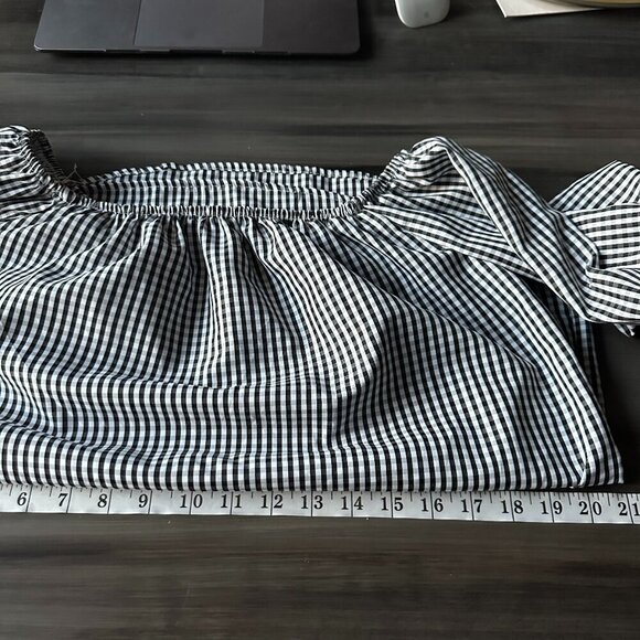 NWOT Roommates Off Shoulder Gingham Black and White 3/4" Puff Sleeve Top Size M - Picture 8 of 9